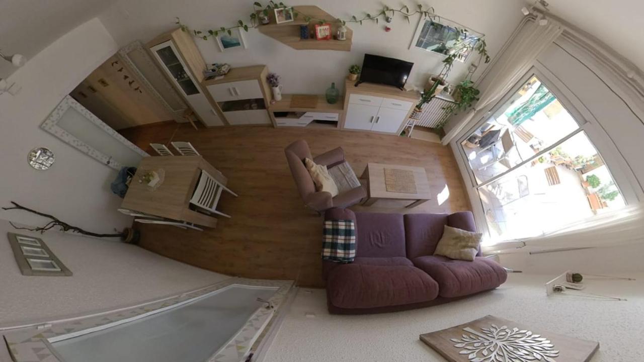 Habitacion Con Patio En Piso Compartido Capellades Bagian luar foto
